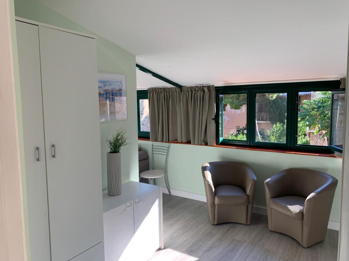 Apartmán Monolocale I Delfini Mondello Exteriér fotografie