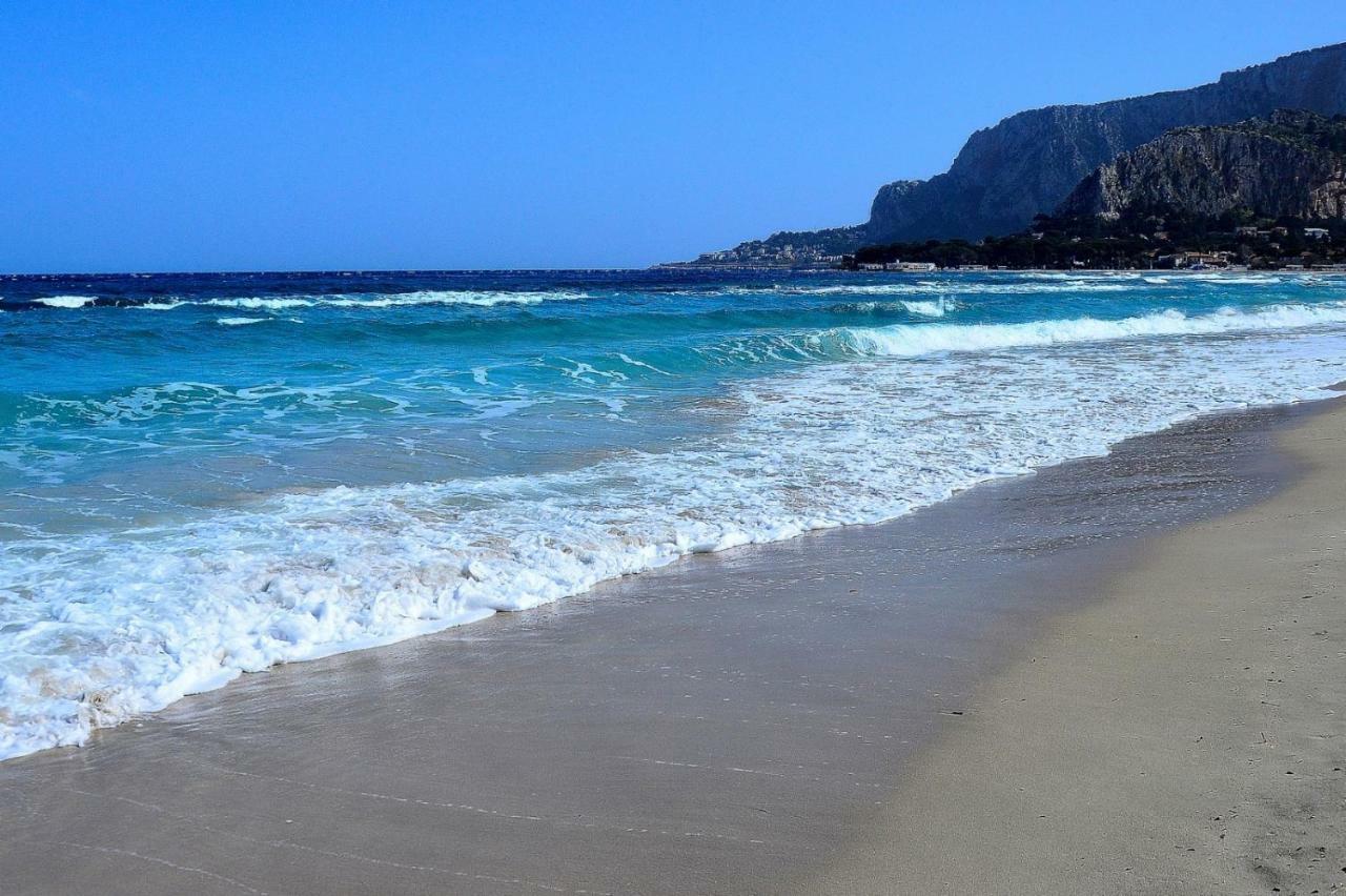 Apartmán Monolocale I Delfini Mondello Exteriér fotografie